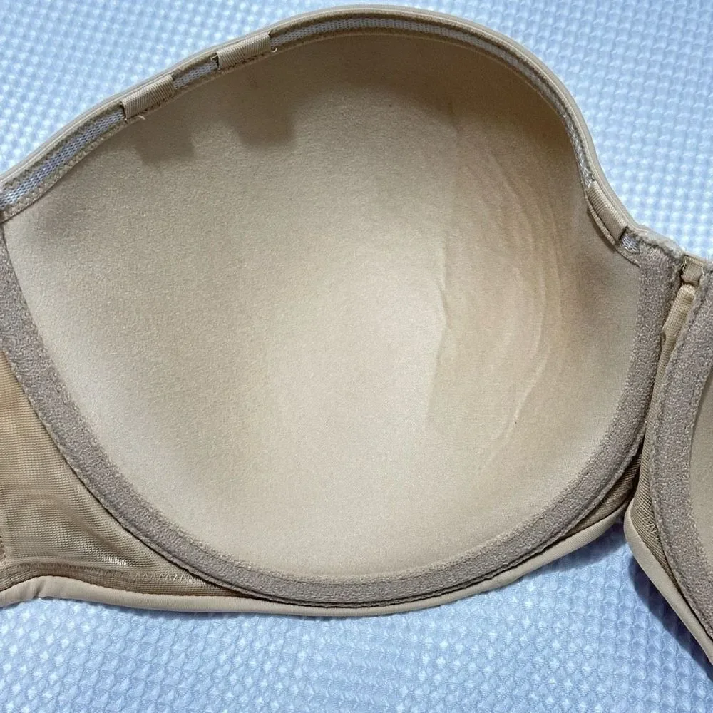 Cacique strapless bra, tan color 44D. A463